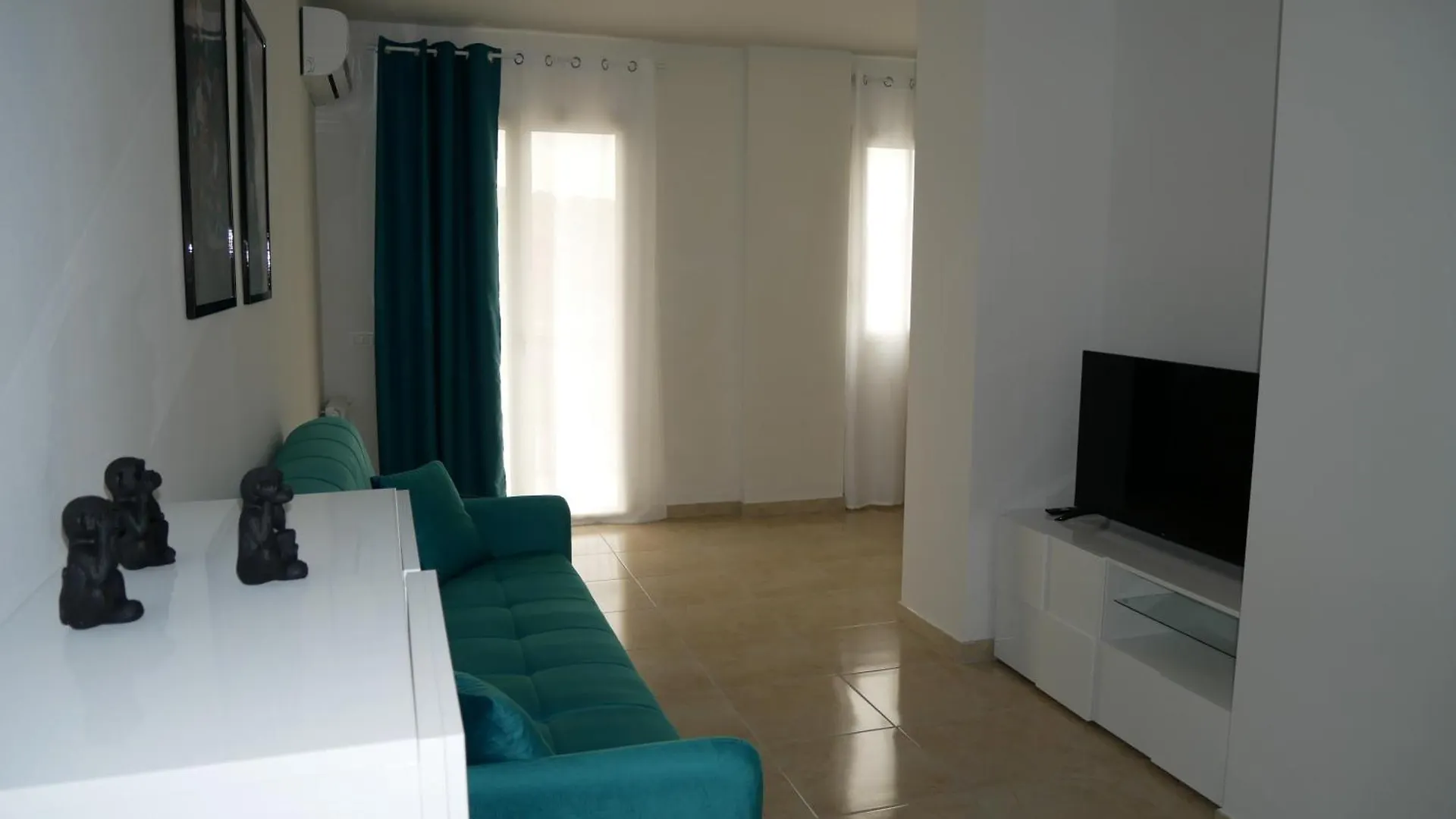 Appartement Casa Vacanze Le Tre Scimmiette Chic Paterno
