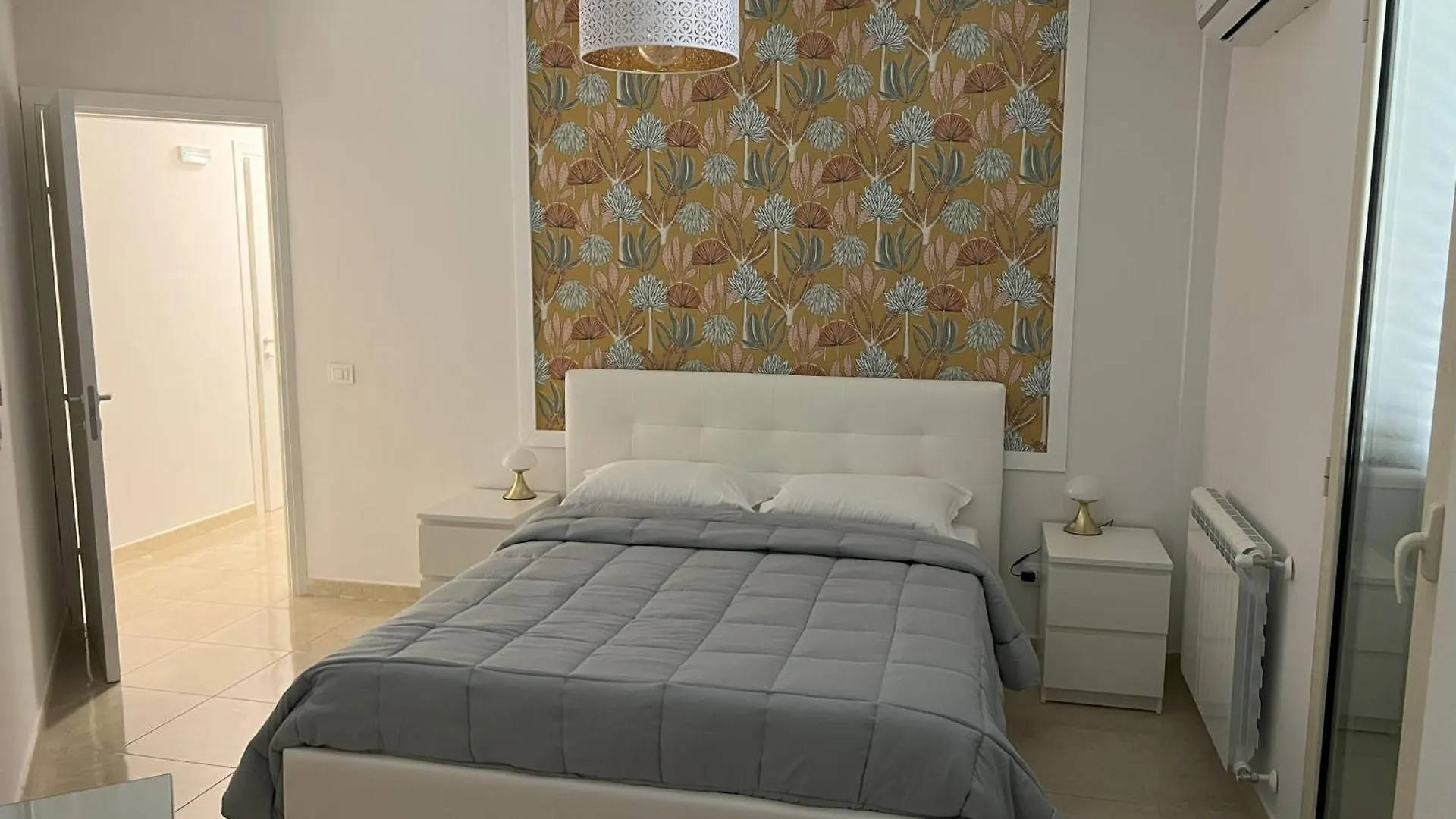 Casa Vacanze Le Tre Scimmiette Chic Paterno  Apartment